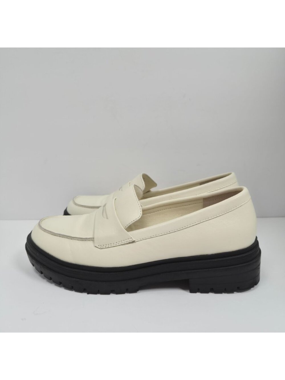 Quince Women's Cream Italian Leather Lug Sole Loafers US Size 8 - Picture 2 of 8